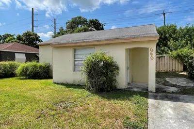 Riviera Beach Residential 1