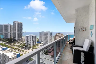 1945 S Ocean Dr #2209 1