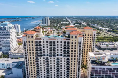 701 S Olive Avenue #707 1