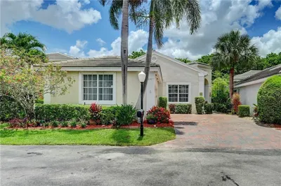 8171 Hampton Wood Drive 1
