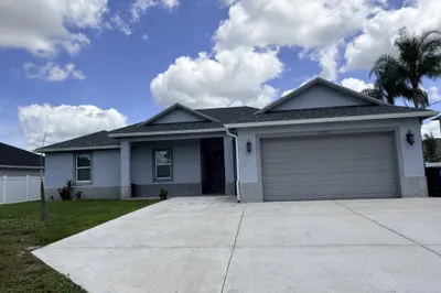 5673 NW Whitecap Road 1