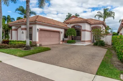 10122 Lexington Circle N 1