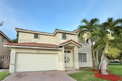 9121 SW 215th Ter 1