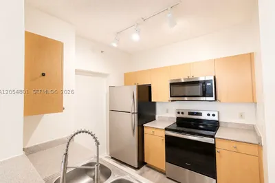1919 Van Buren St #115A 1