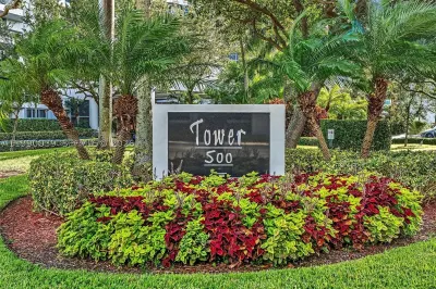 3530 Mystic Pointe Dr #114 1