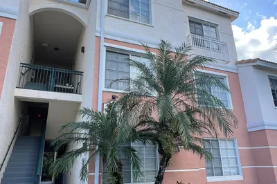 2309 Myrtlewood East
