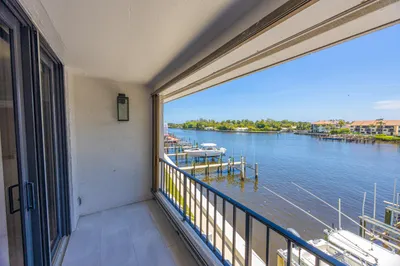 801 Palm Trail #9 1