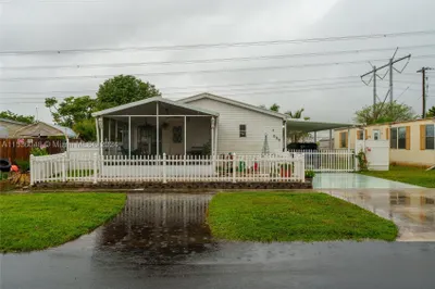 100 NW 218th Ln 1