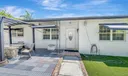 1400 NE 4th Avenue Photo