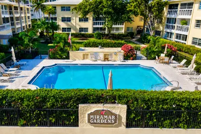 60 Venetian Drive #205n 1