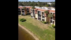 Spacious Lakeview Condo in Woodland Lakes
