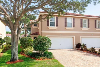 4302 Windmill Palm Way 1