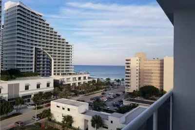 336 N Birch Road #8d 1