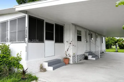 7323 N 44th Ter N 1
