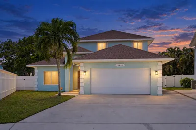 1220 Bonefish Court 1