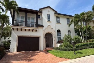 460 Surfside Ln 1