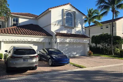 933 N Harbor Vw N 1