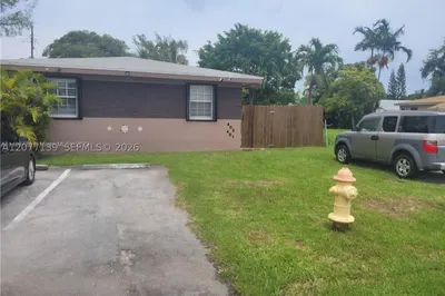401 SW 4th terrace #403 1
