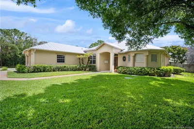 1106 SW Thoreau Court 1