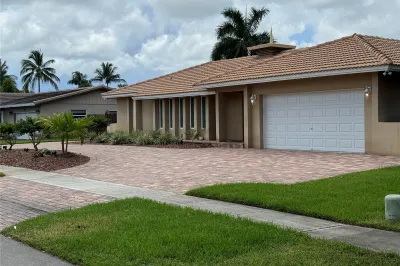 5921 SW 17th Ct #59212 1