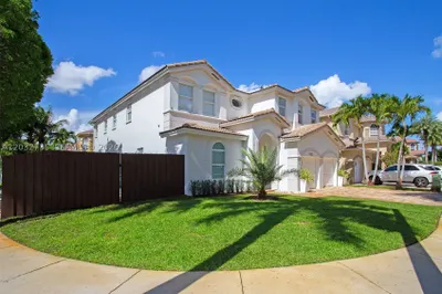 11559 NW 84th Ter 1