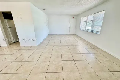 3200 Coral Springs Dr #211 1