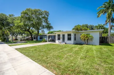 2539 Coolidge St 1