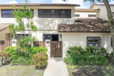 7640 NW 79th Ave #L6 1