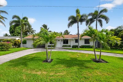 Beautiful home in East Boynton Beaach!