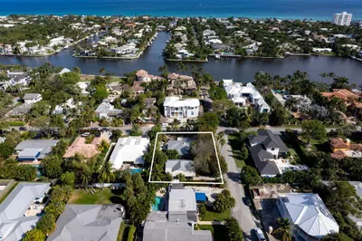 402 Palm Trail 1