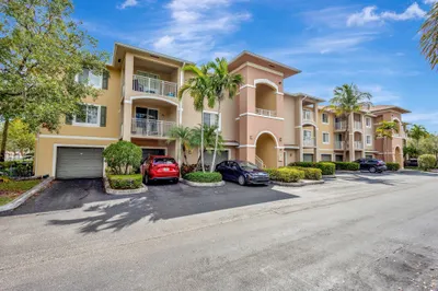 6510 Emerald Dunes Drive #302 1