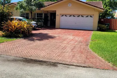 9114 SW 163rd Ter 1