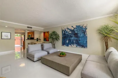 10122 SW 77th Ct 1