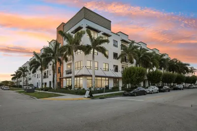 312 23rd Street #202 1