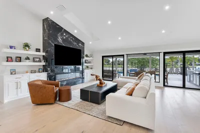 8611 Gullane Ct