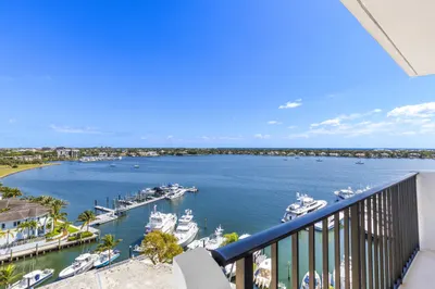 1208 MARINE Way #901 1