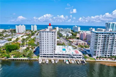 1505 N Riverside Drive #702 1