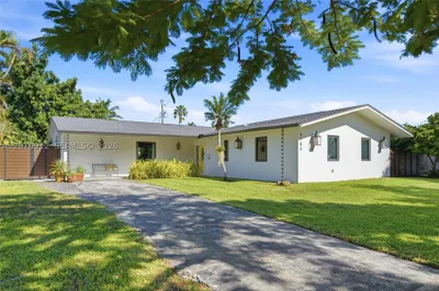 9780 Bel Aire Dr 1