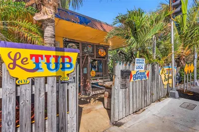 1100 N Ocean Dr 1