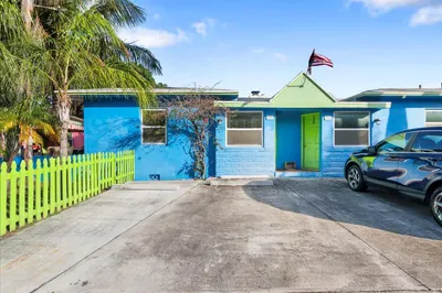 205 Palm Street 1