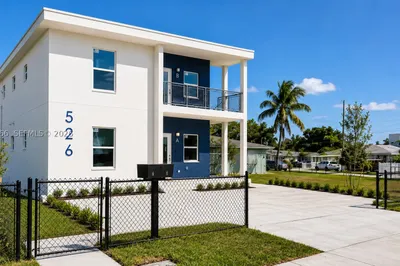 526 NW 6th St 1