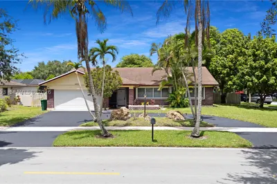 5501 SW 118th Ave 1