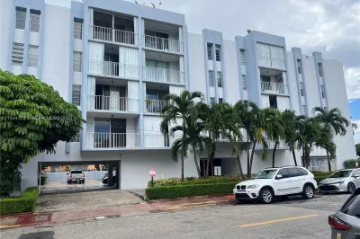 7705 Abbott Ave #305 1