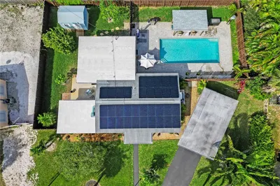 305 NE 27th Street 1