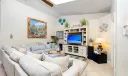 6 Pineapple Lane Photo