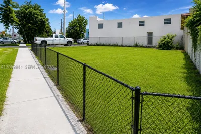 119 NW 3rd St 1