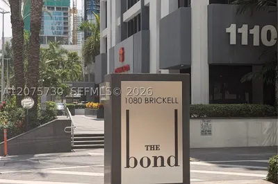 1080 Brickell Ave #913 1