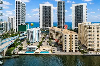 1817 S Ocean Dr #215 1
