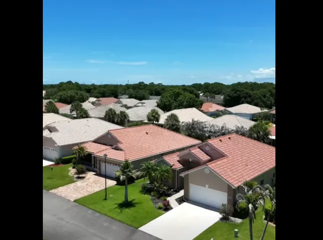 Move-In Ready with Major Updates! 55+ Kings Isle | Isle of Madeira