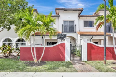 3513 NW 29th Court 1